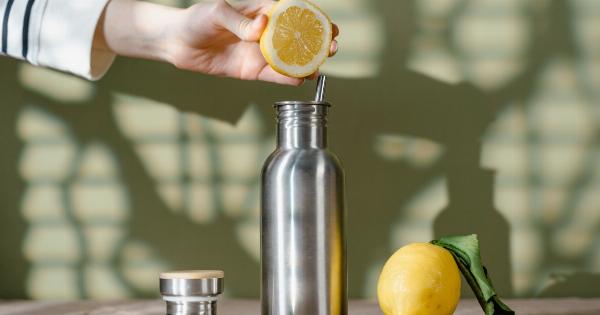Are your fridge lemons going to waste? Use them to combat dandruff!