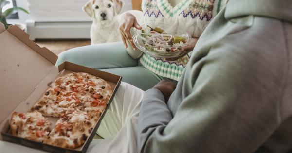 Canine Manners at the Dinner Table: A Guide