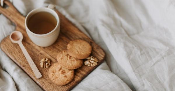 30 Foods to Avoid Before Hitting the Sheets