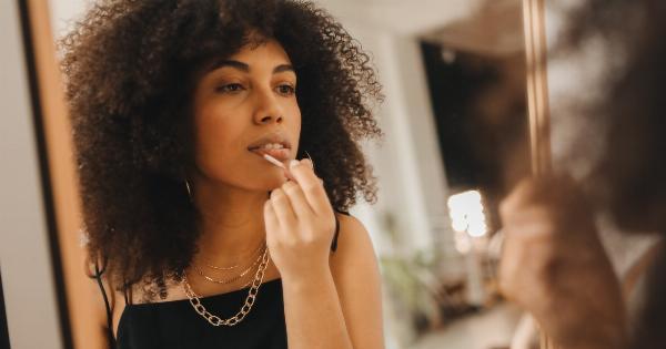 How to Get Luscious Lips in Less Than a Minute