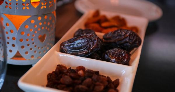 The Modest Raisins & beneficial phenols that lift us up