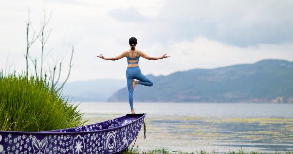 Stay Afloat: Yoga Poses for Relieving Cramps on a Boat