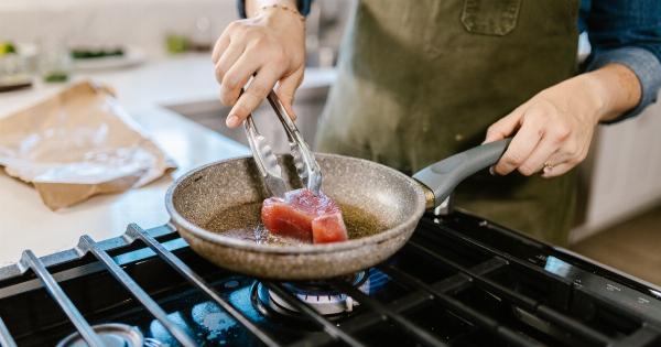 Is Vegetable Oil Frying Putting Your Health at Risk? New Study Says Yes