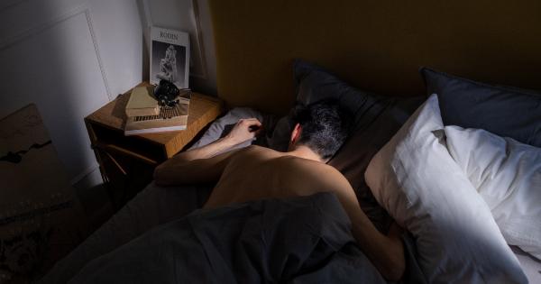 How sleeping naked can improve male fertility