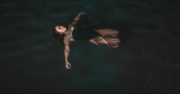 Risks associated with wearing a wet bathing suit for women