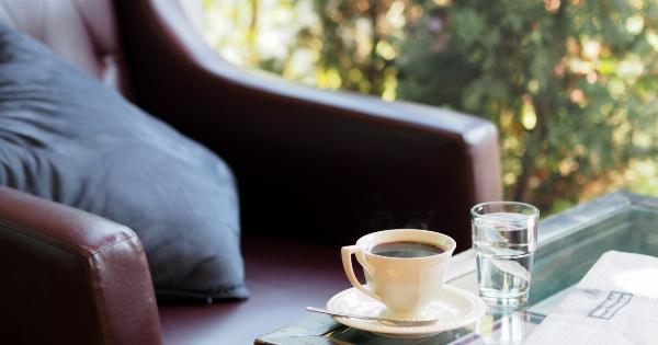 5 Surprising Reasons to Swap Your Morning Coffee for Lemon Water