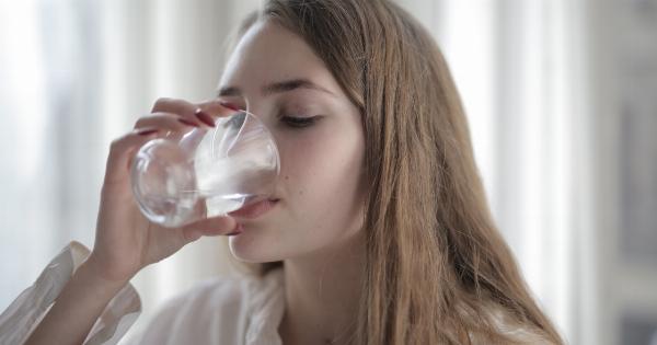 The importance of hydration in preventing UTIs in women