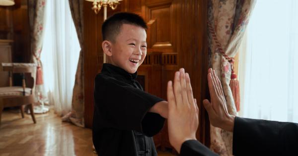 How to Respond to a Child Who Raises Their Hand