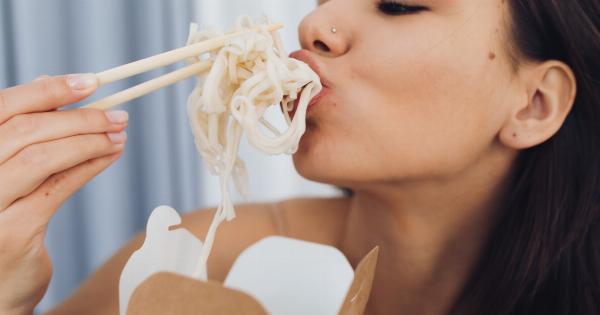 Eating While Rushing vs. Enjoying Every Bite