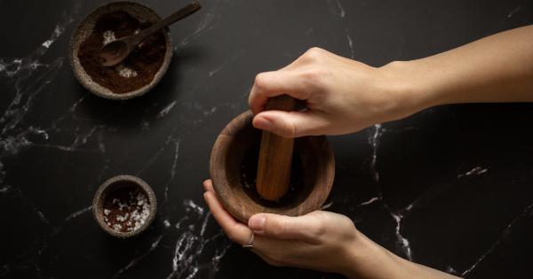 Natural Coffee Scrub Recipe for Inflamed Skin