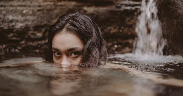Causes of hair discoloration after swimming