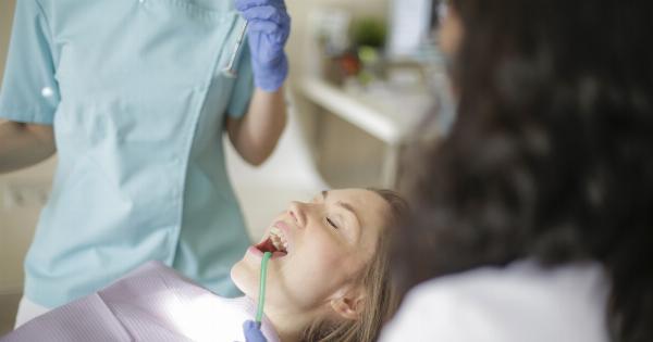 The risks of DIY teeth whitening
