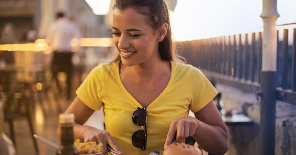 30 Snacks You Should Avoid Eating in the Evening