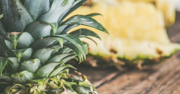 10 benefits of eating pineapple for your health