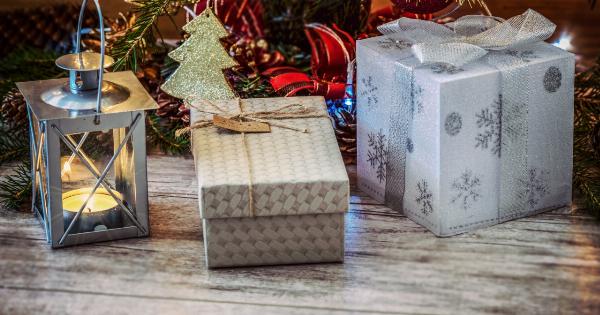 10 Tips for Waistline Protection During Holiday Celebrations