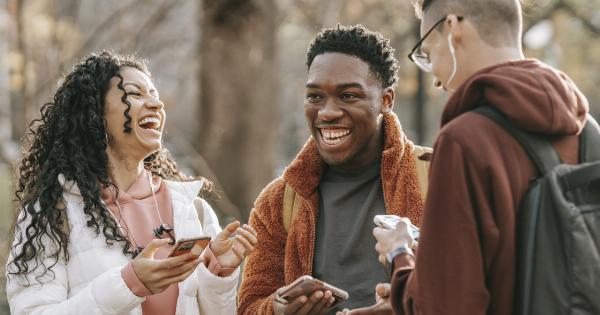 The Surprising Connection Between Social Media Friends and Happiness