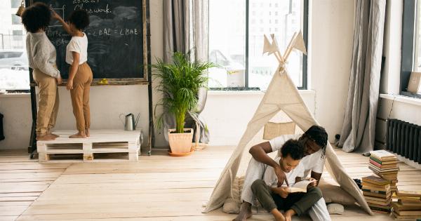 How Mom and Dad Teach Children Differently: A Comparative Study