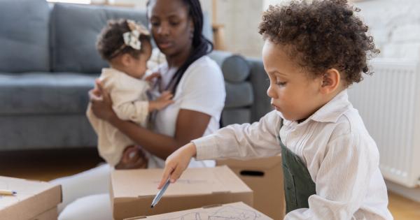 Mom holds the responsibility for the child’s weight