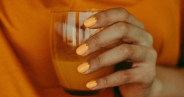 How to Keep Your Natural Nails Healthy with a Semi-Permanent Manicure