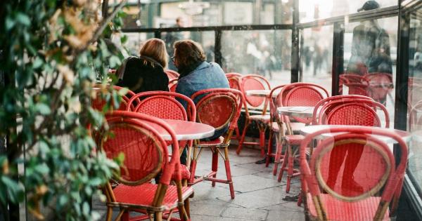 How to Avoid Weight Gain When Dining Outdoors