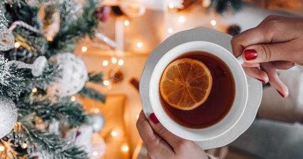 The Magic of Lemon Water: 7 Benefits You Must Know