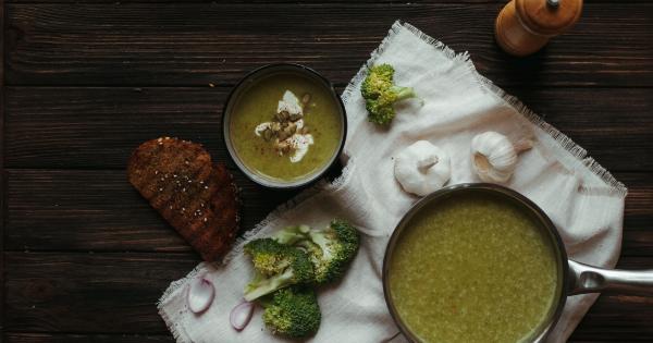 Broccoli fritters with garlic aioli
