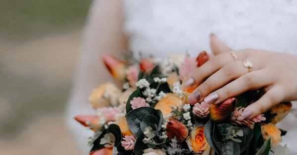 What are the common reasons for a manicure to fail?