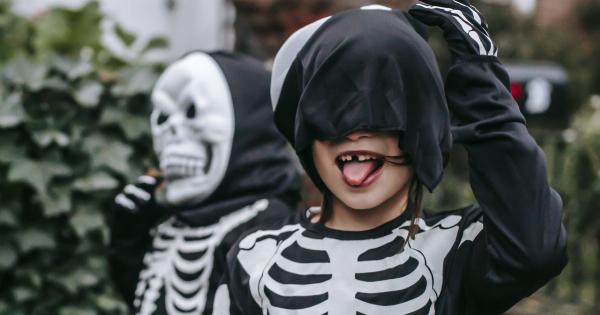 Avoid Showing Children Horror Images, Say Experts