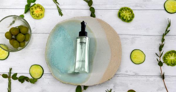 Discover the Benefits of Oil Cleansing