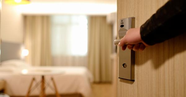 Why Your Bedroom Door Should Stay Open at Night