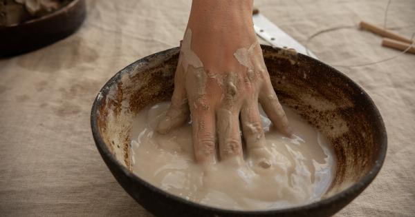 Mastering the Art of Losing Weight with One Hand
