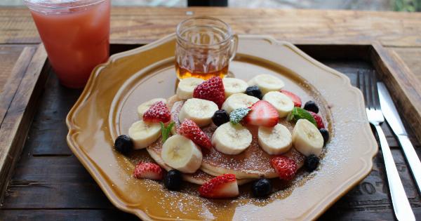 Banana pancakes and peach