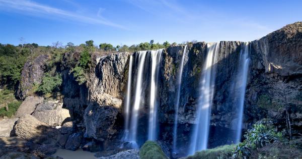 The link between sun exposure and waterfall accidents