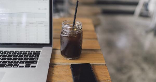 The Connection Between Life Expectancy and Coffee, Alcohol, and Weight Gain