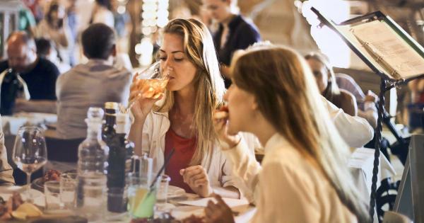 Feast or Famine? How Different Occupations Affect Eating Patterns
