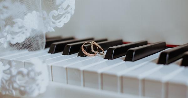 How Marriage and Classical Music Could Help You Cut Back on Sugar