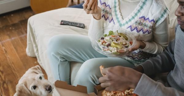 The Secret to a Flat Tummy: Foods to Eat and Avoid