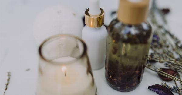 Natural Olive Oil and Sugar Scrub for a Glowing Skin