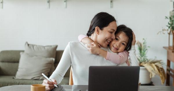 Mothers who work provide positive role models for their children
