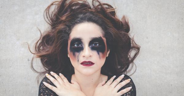 Are there any risks associated with dying your hair when pregnant?